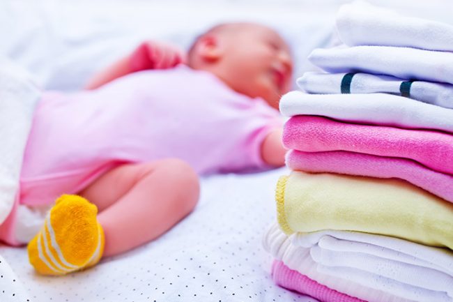 giặt quần áo cho bé sơ sinh